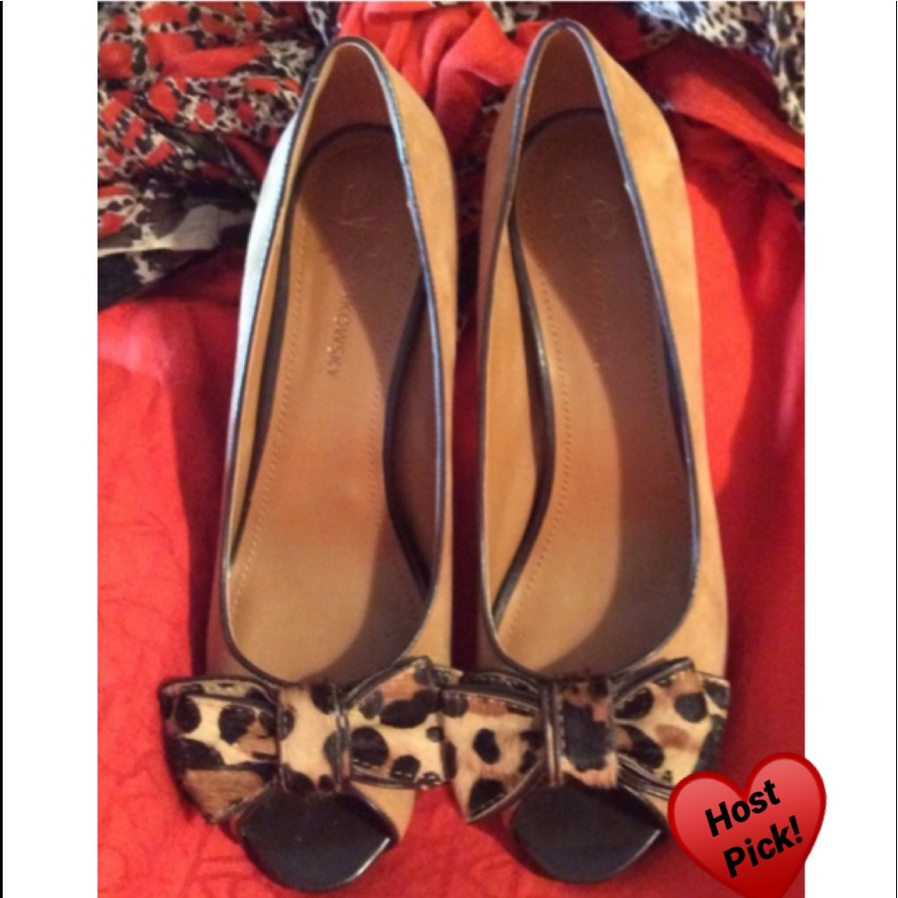 B Makowsky suede & calf-hair heels - Picture 5 of 11